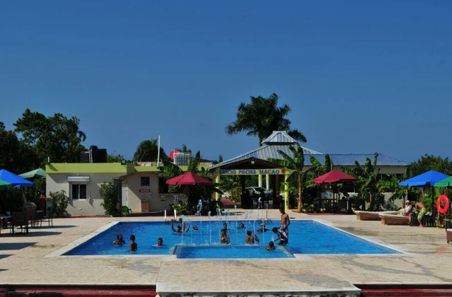 Rancho Piscina Macao